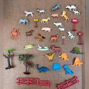 Mini Animal Figures Trinket Shelf Miniature Toys